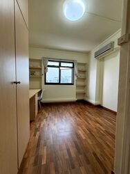 Blk 136 Rivervale Plains (Sengkang), HDB Executive #433751821